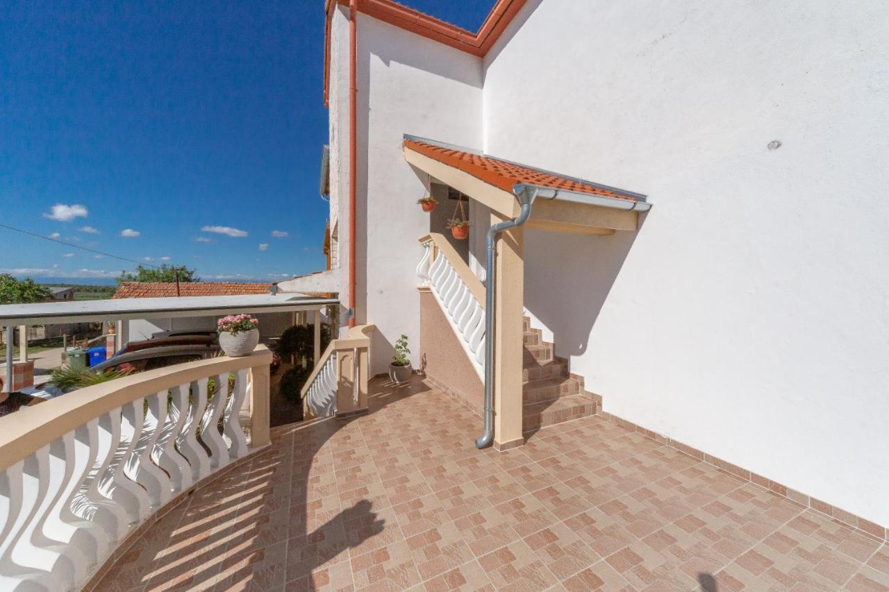 Apartmani Dada Biograd Na Moru Exterior photo