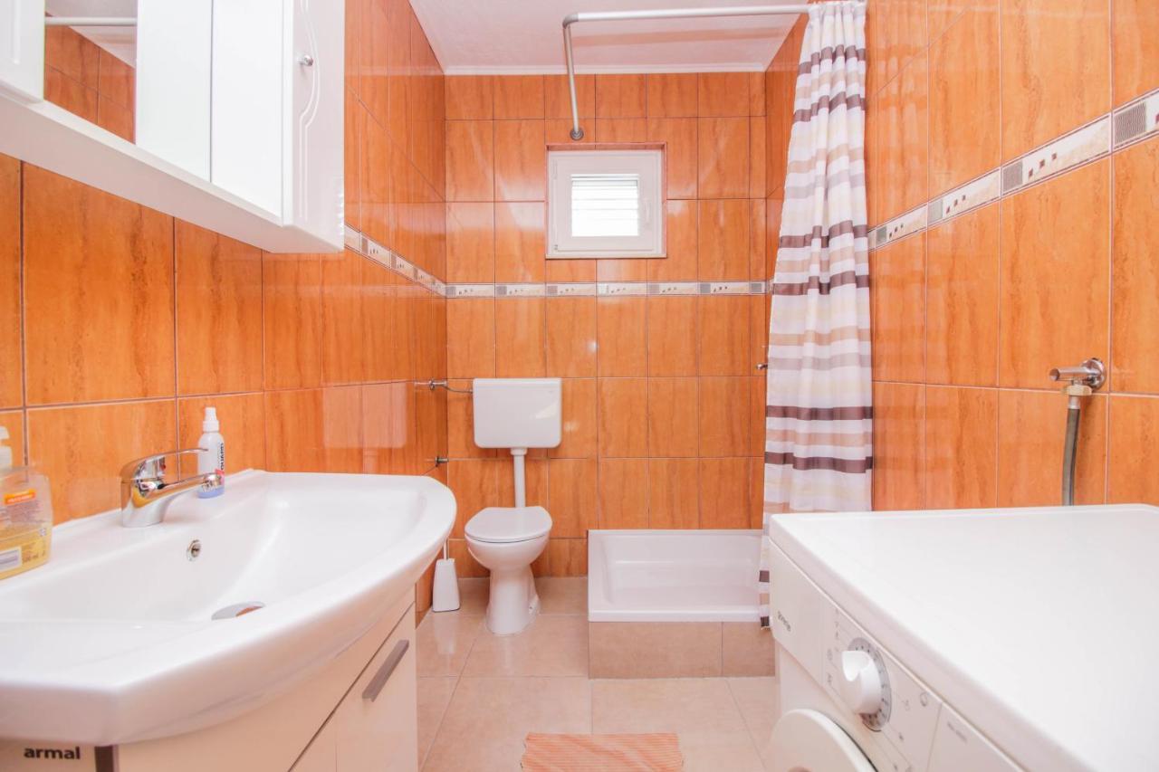 Apartmani Dada Biograd Na Moru Exterior photo