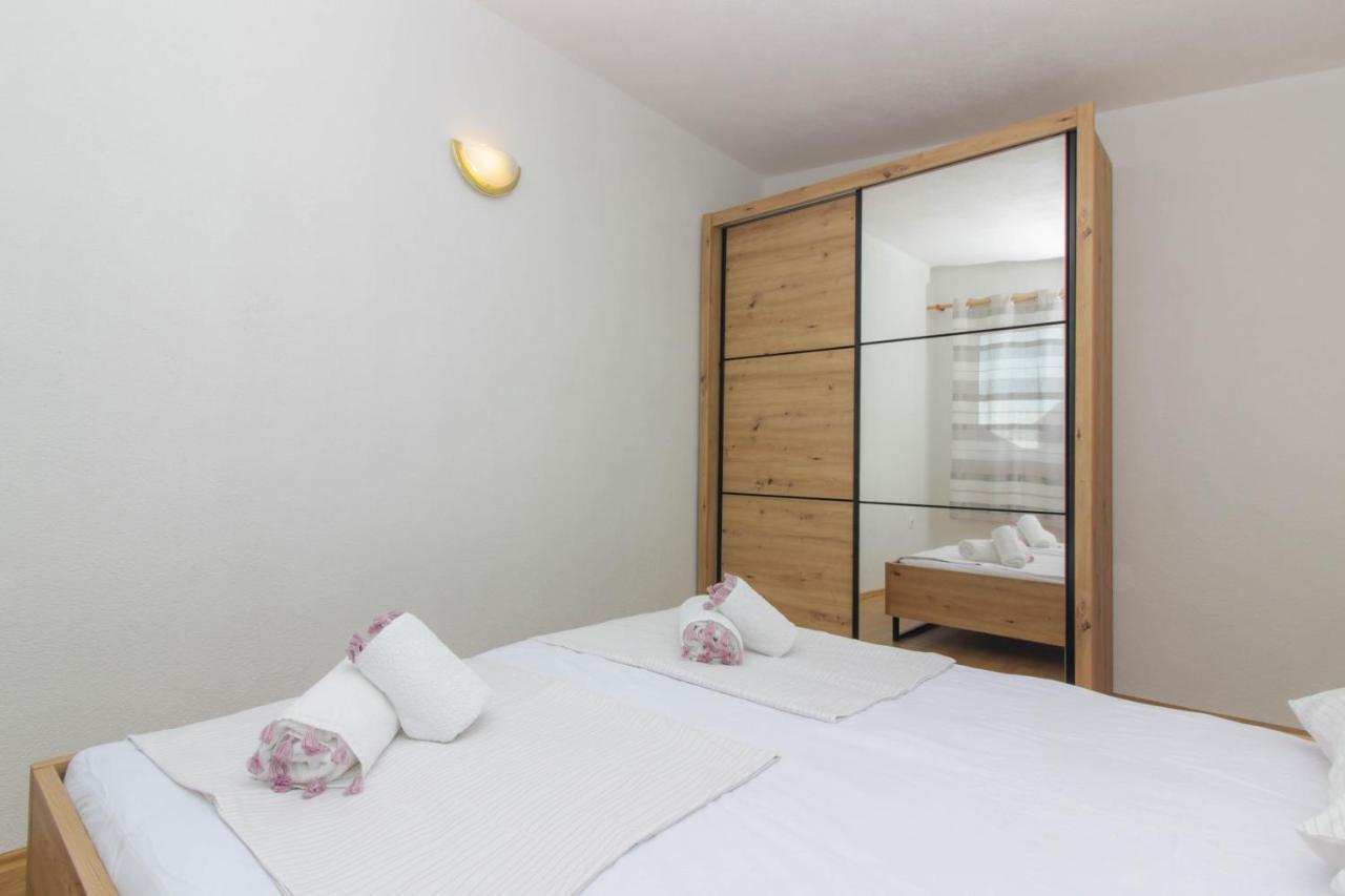 Apartmani Dada Biograd Na Moru Exterior photo